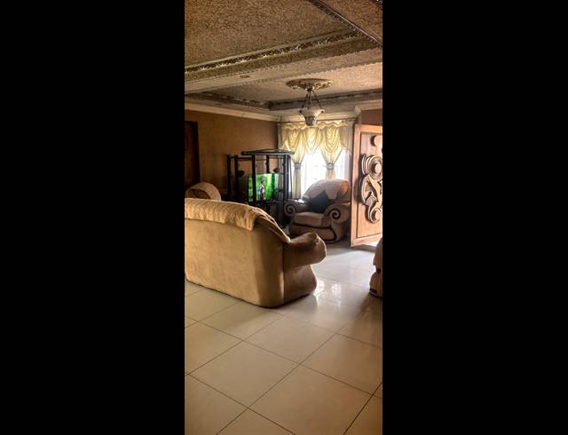 4 BEDROOM FREESTANDING FOR SALE IN SOSHANGUVE SOUTH EXT 2